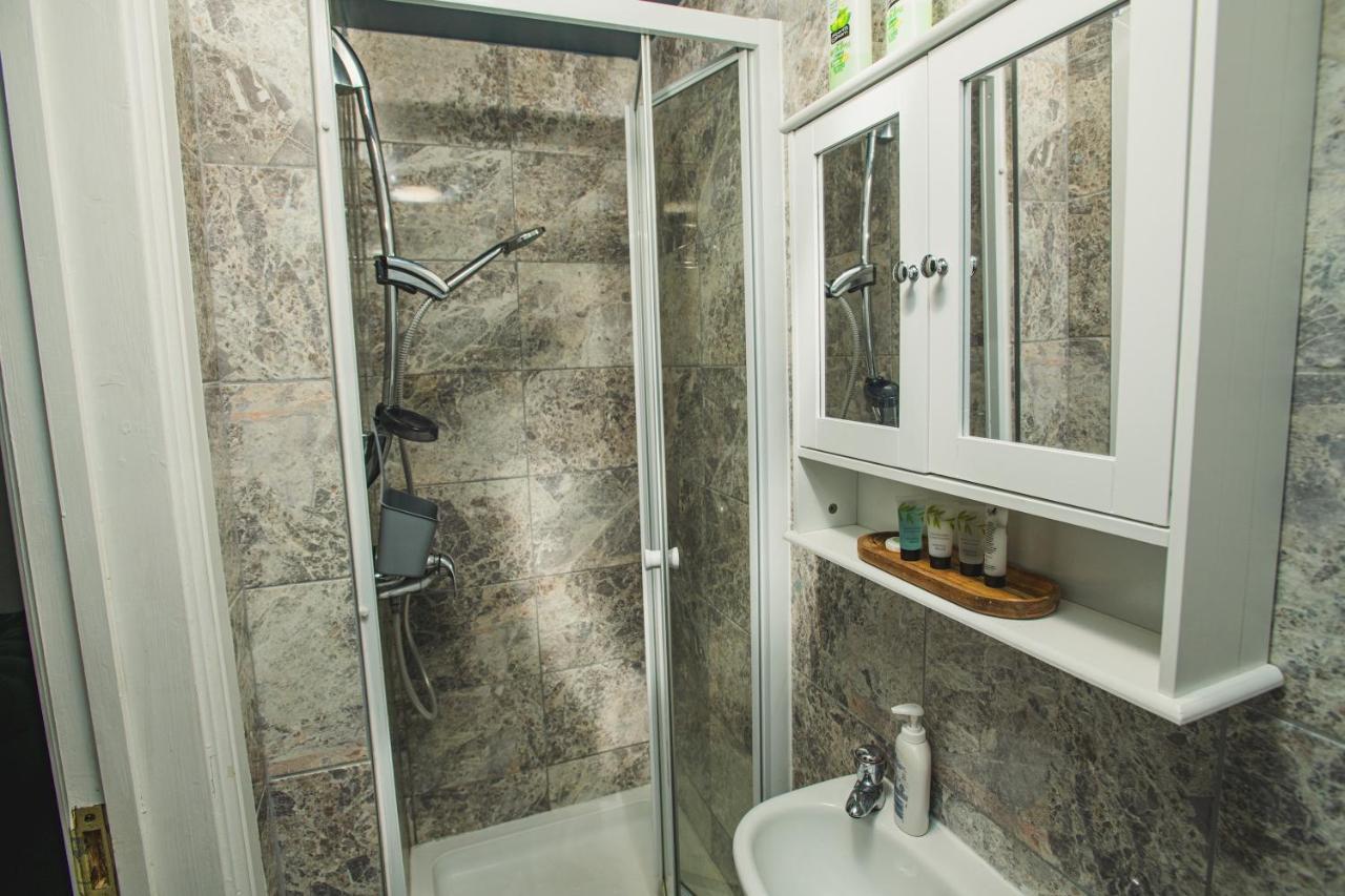 Апартаменты Pass The Keys 2 Bed Flat In Old School House Линкольн Экстерьер фото